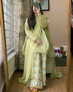 পিওর কটনের উপরে পুরো ড্রেসে স্কিন প্রিন্ট গাউন - Image 2